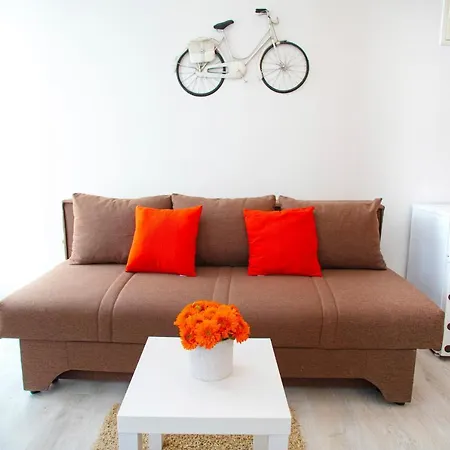 Apartment Silver Tree