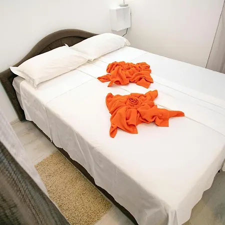 Silver Tree شقة سبليت