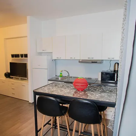 Silver Tree アパート