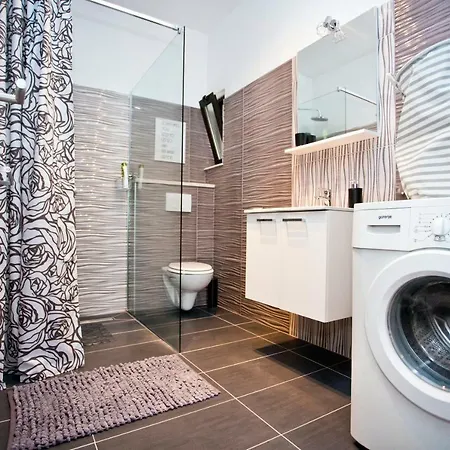 アパート Silver Tree スプリト